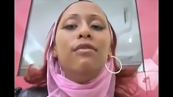 Arab Babe With Large Natural Tits Receives Facial From Her Partner