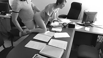Hardkiss81'S Boss Secretly Films Himself Fucking His Small Secretary On The Office Desk