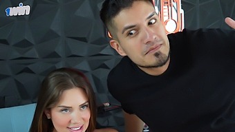 Deepthroat And Big Tits: Sara Blonde And Crispasquel'S Wild Podcast Adventure