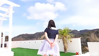 Enjoy Akane Sagara'S Swaying Milk In G Gravure