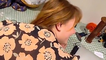 已婚女人和姜色伴侣的一夜情